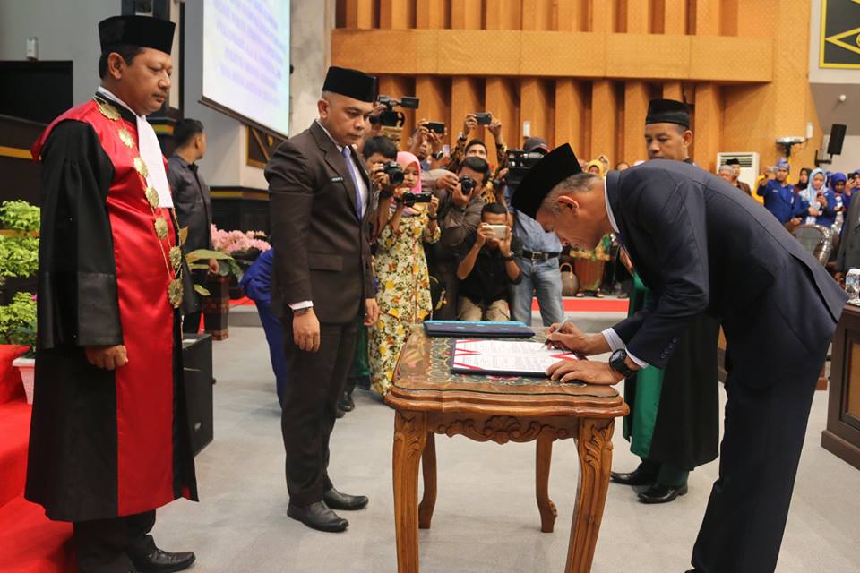 Nofrizal Resmi Menjabat Wakil Ketua DPRD Pekanbaru Sisa Jabatan 2014 - 2019
