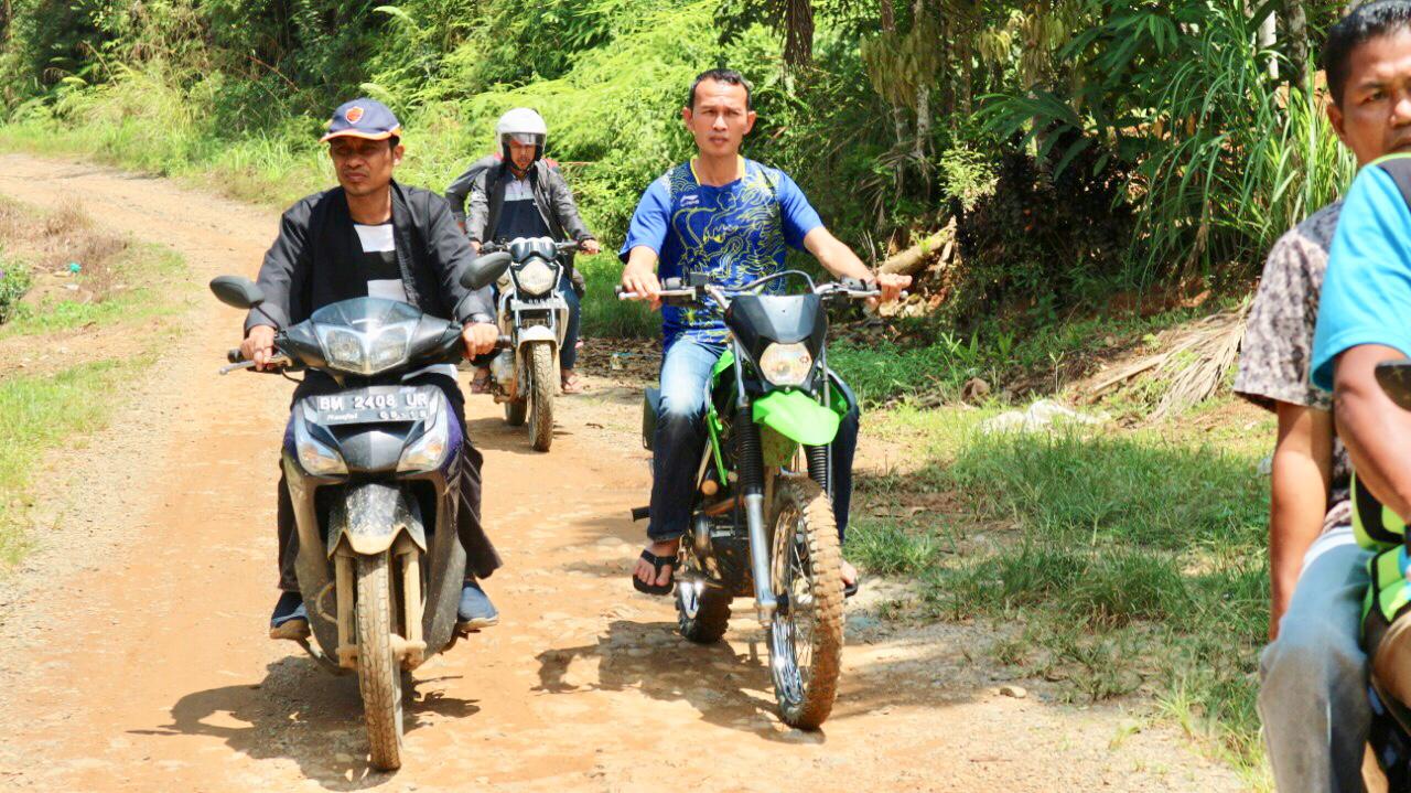 Warga Desa Cipang Kanan Dambakan Listrik dan Jalan