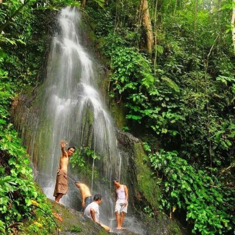 Menyibak Pesona Alam Sungai Subayang dan Air Terjun yang Eksotis