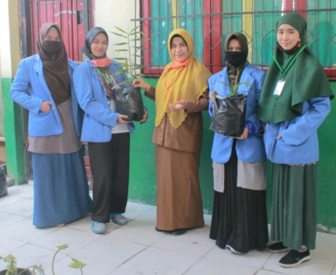 Mahasiswa Kelompok KKN-DR Plus 190 UIN SUSKA RIAU Laksanakan Kegiatan KKN-DR Plus