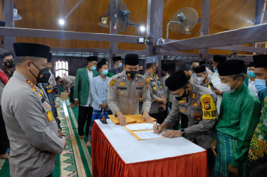 Pertama di Indonesia, Kapolda Gandeng NU se-Riau Ngaji Kitab Kuning