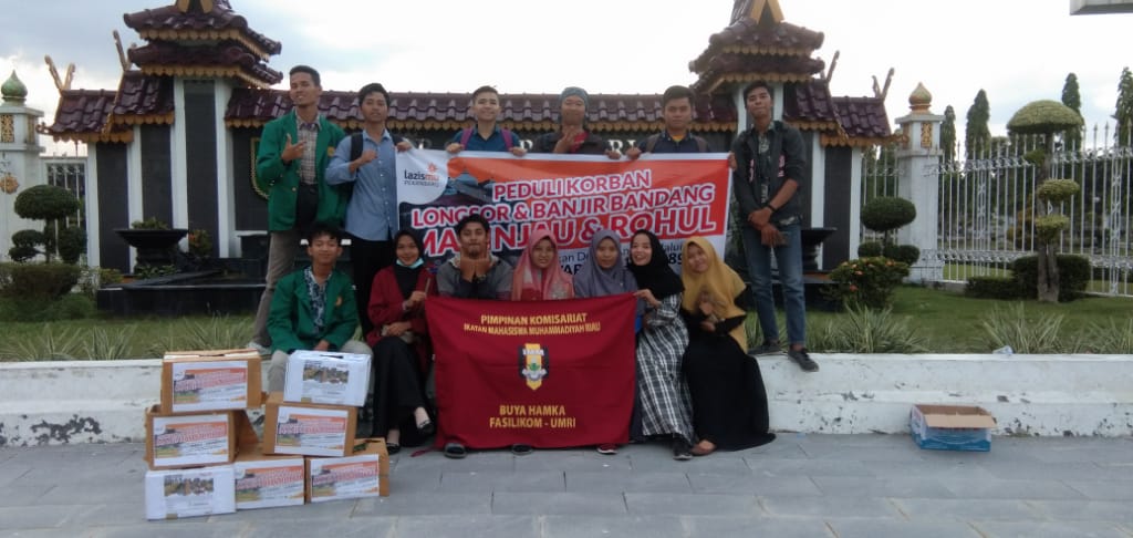 Aksi Solidaritas Rohul dan Maninjau, PK IMM Buya Hamka Turun Kejalan dan Kumpulkan Donasi