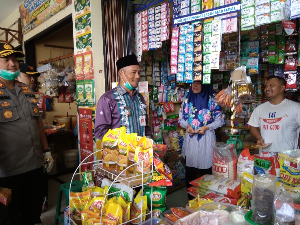 Wawako Pekanbaru Bersama Forkopinda Kunlap ke Pasar Lima Puluh