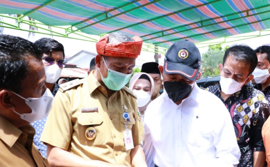 Wawako Sampaikan Tentang Marhum Pekan ke Menteri PMK di Sela Kunjungan
