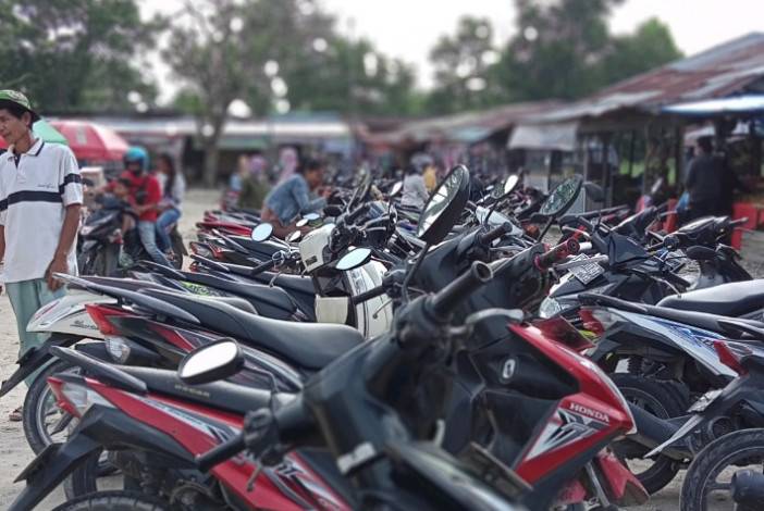 Mulai Hari Ini Tarif Parkir di Pasar Tradisional Pekanbaru Rp1000