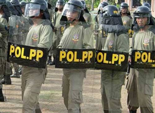 Satpol PP Riau Siap Kawal Penegakan Perda di Riau 