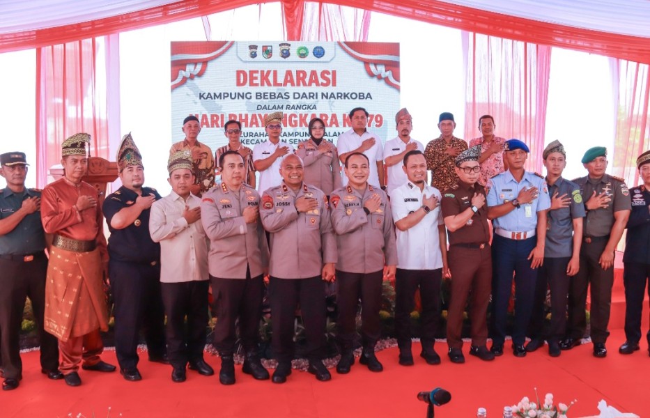 Warga Kampung Dalam Deklarasi  Sebagai Kampung Bebas Narkoba